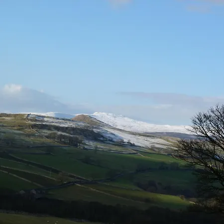 2 Orchard Leigh Austwick