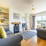 2 Orchard Leigh Austwick