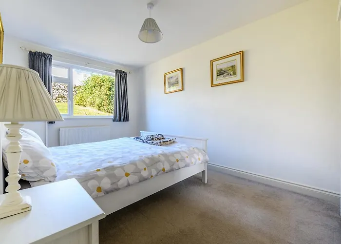 2 Orchard Leigh * Austwick